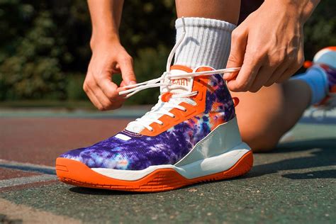 kick stock shoes